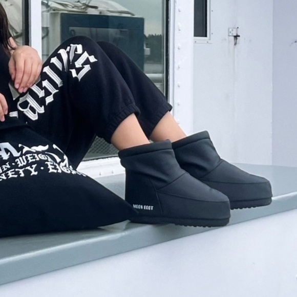 Moon Boot no lace rubber Black - Picture 2 of 3